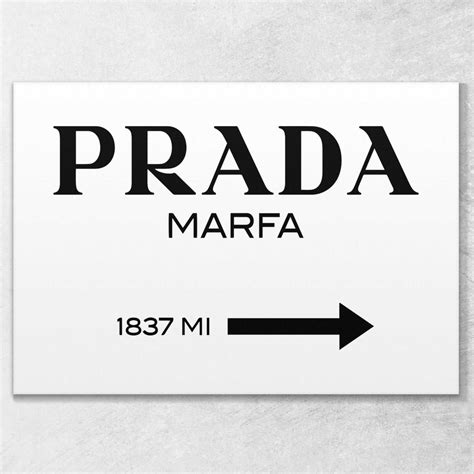 cuadro prada marfa gossip girl|gossip girl prada sign.